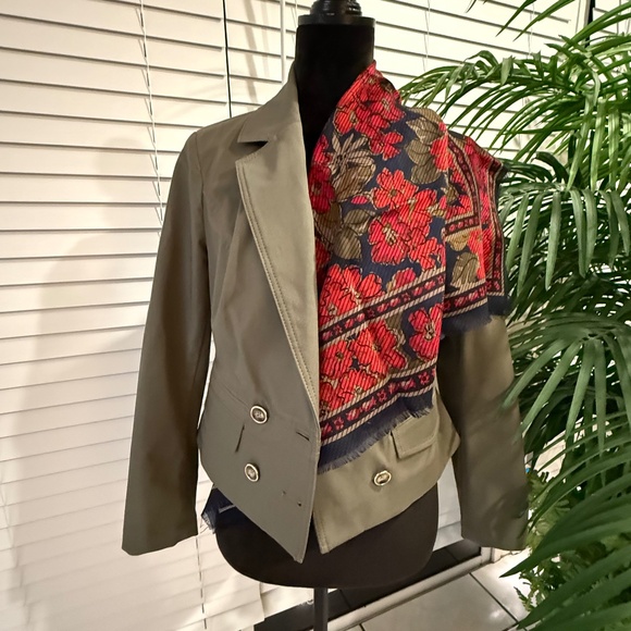 FABULOUS NWOT SCARF 100% WOOL - Picture 1 of 4